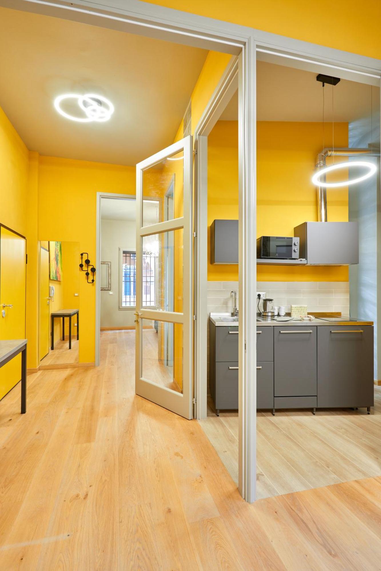 Central And Comfy Apartment Free Netflix And Disney Plus Bologne Extérieur photo