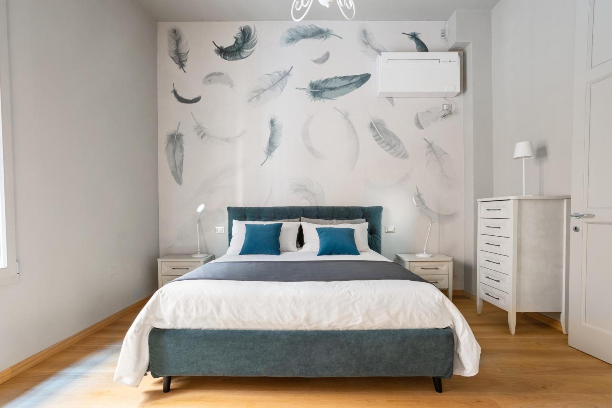 Central And Comfy Apartment Free Netflix And Disney Plus Bologne Extérieur photo